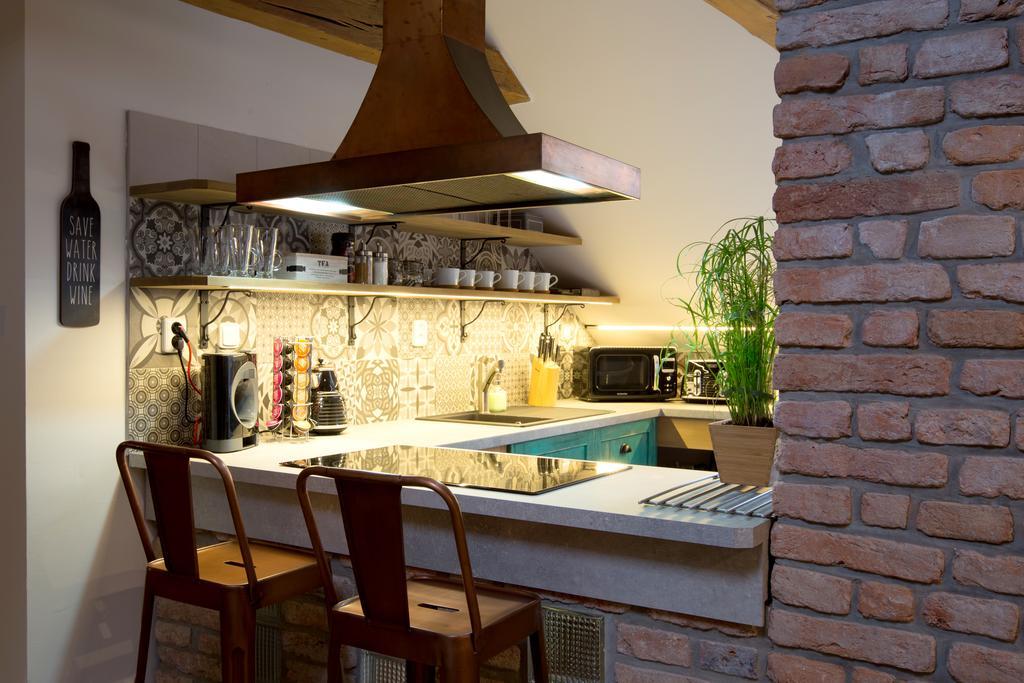 Bohemian Chic 2 Bedroom 2 Bathroom Loft With Hanging Chair Prague Exterior photo