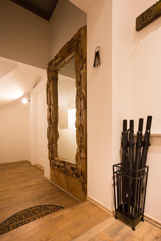 Bohemian Chic 2 Bedroom 2 Bathroom Loft With Hanging Chair Prague Exterior photo